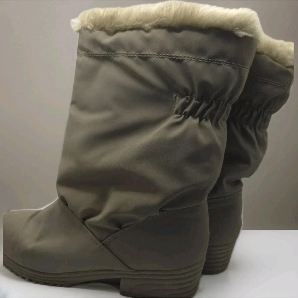 Weather Spirits Joetta Womens Winter Boots Size 8 Taupe Faux Fur Lined Snow